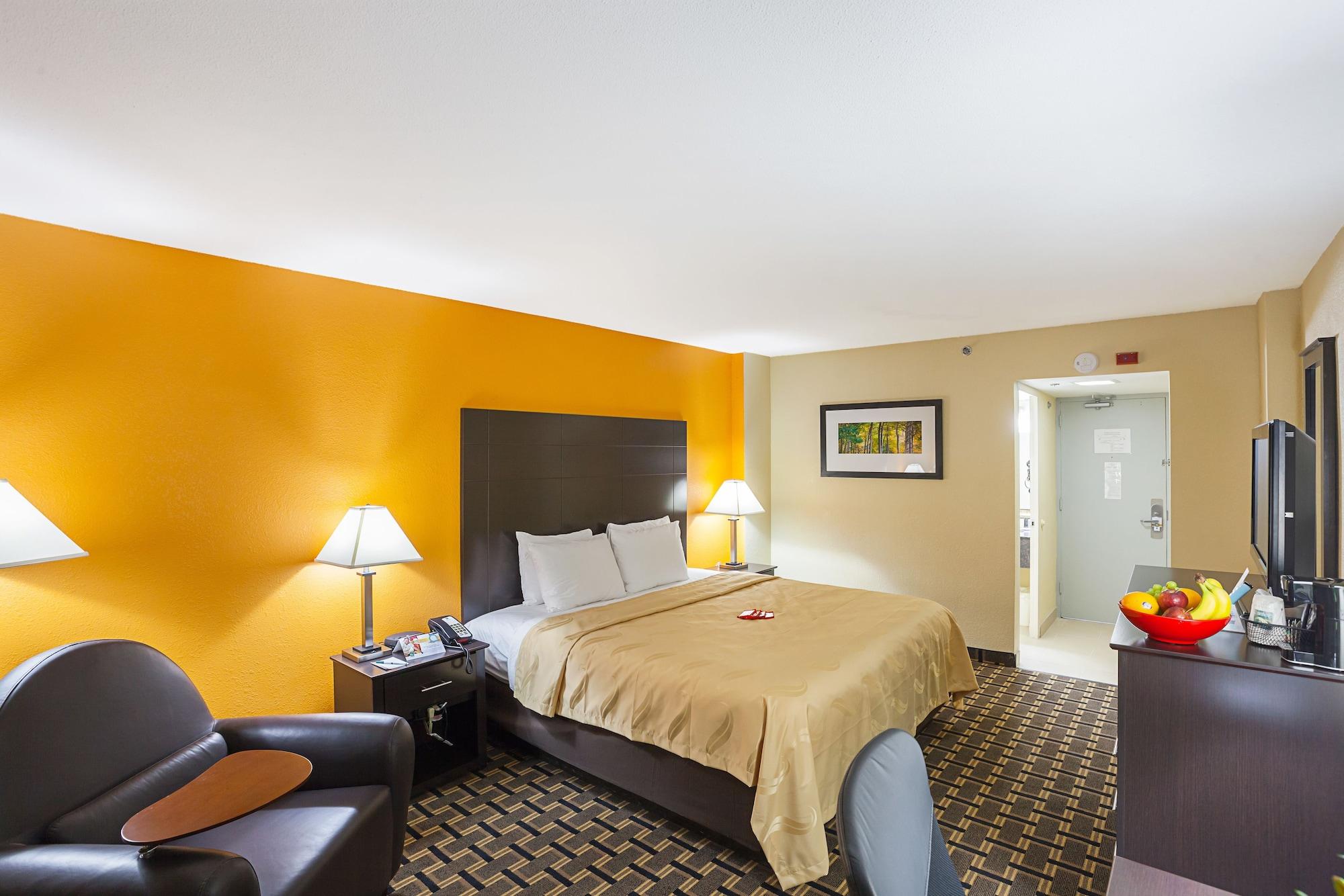 Quality Inn & Suites Cincinnati Extérieur photo